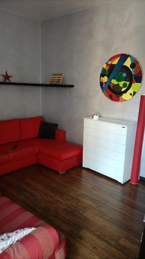 House Of Fly With Sea View, Front The Beach Savona Ngoại thất bức ảnh